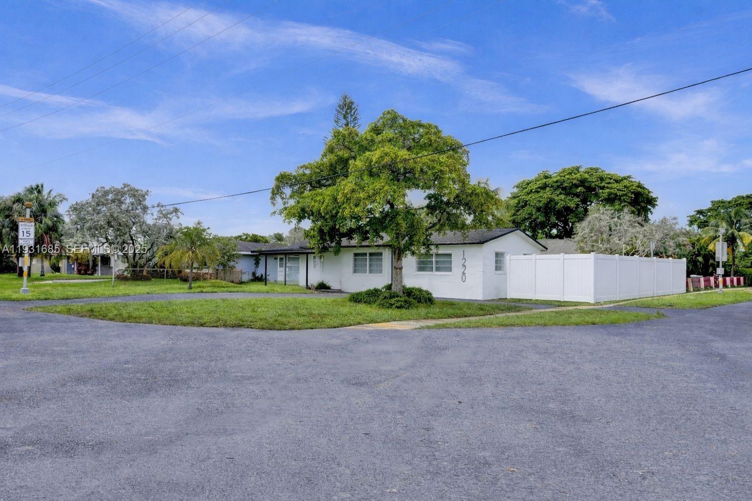 PINE CREST AMENDED PLAT - Residential