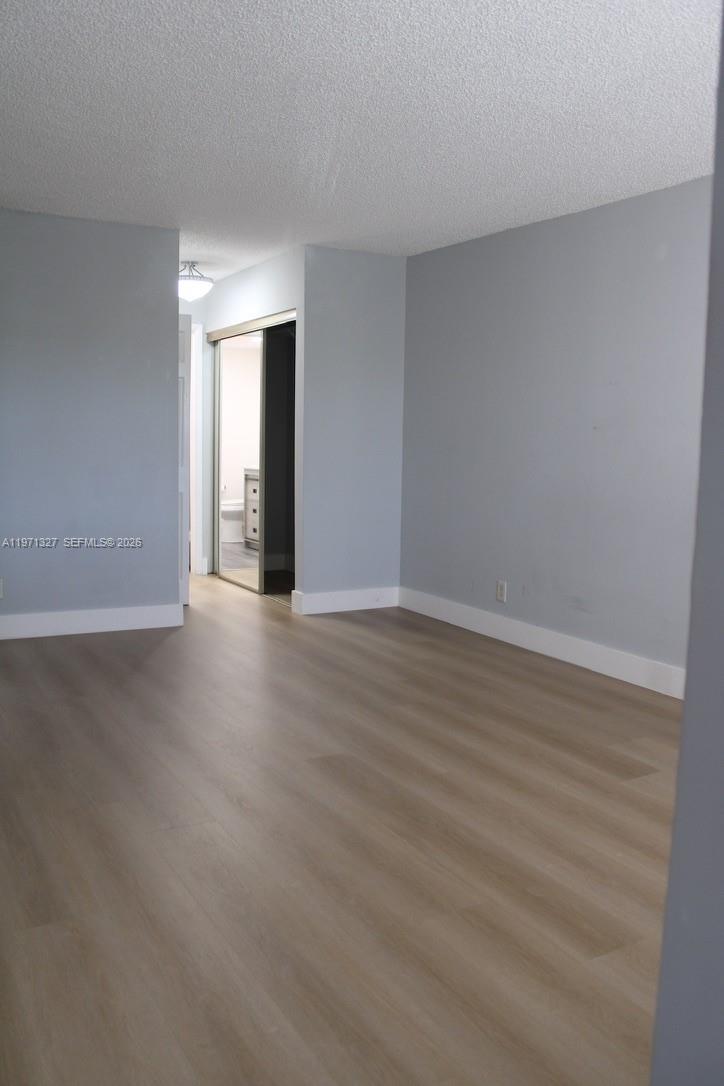 BUILDING SEVEN OF RACQUET - Residential Lease