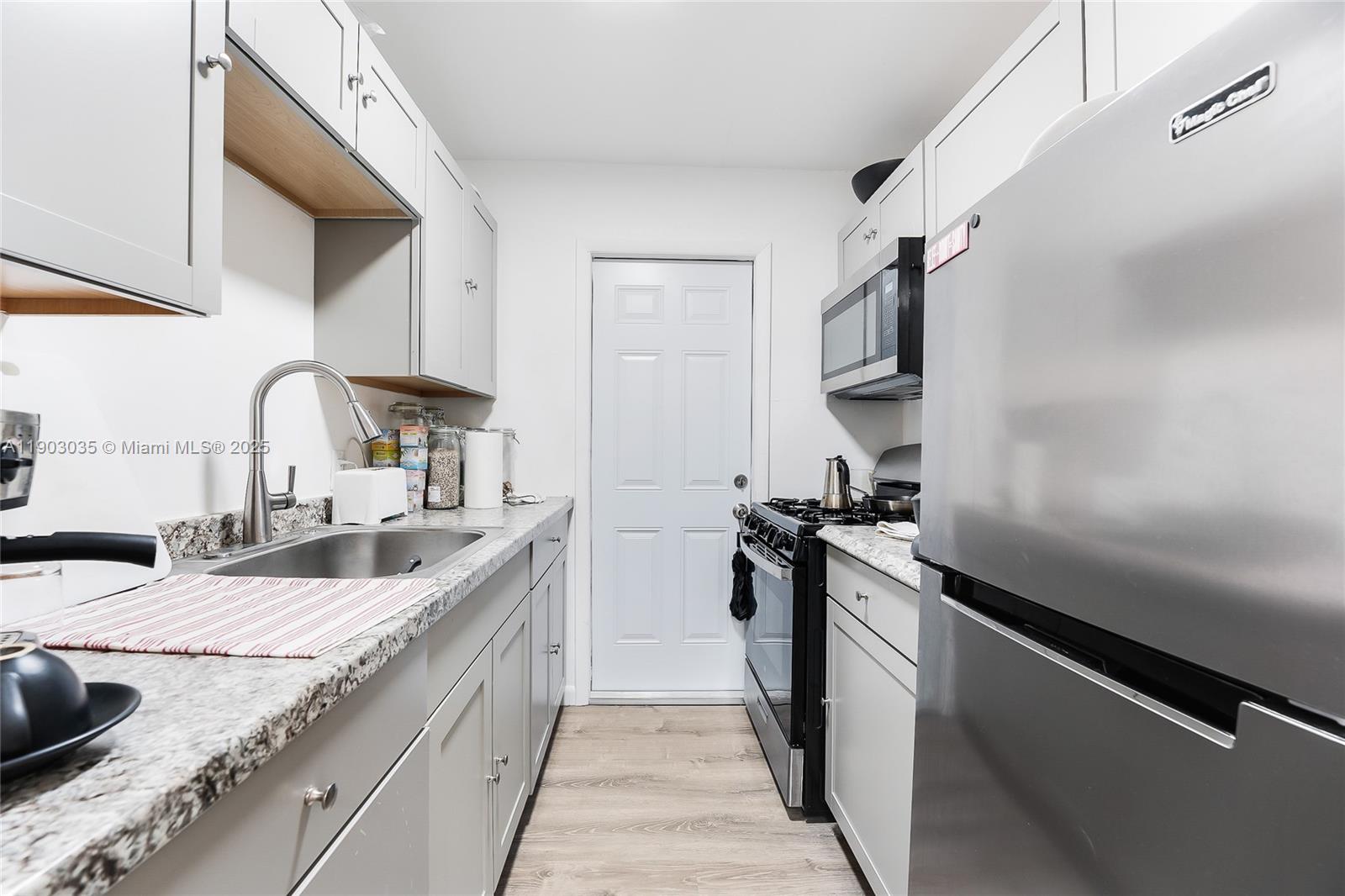 JEFFERSON MANOR CONDO - Residential Lease