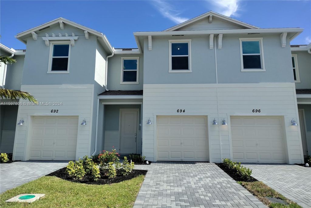 Photo of 694 SE Lake Falls St, Port Saint Lucie, FL 34984 (MLS # A11597806)