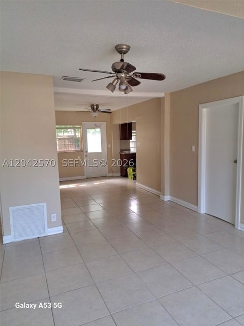 Tiny photo for 5217 NE 2nd Ave, Oakland Park, FL 33334 (MLS # A12042570)