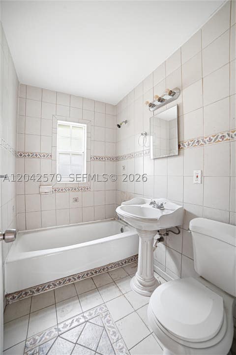 Tiny photo for 5217 NE 2nd Ave, Oakland Park, FL 33334 (MLS # A12042570)