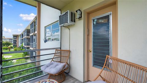 Tiny photo for 16900 NE 14th Ave #204, Miami, FL 33162 (MLS # A11999844)