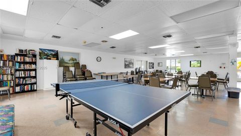 Tiny photo for 16900 NE 14th Ave #204, Miami, FL 33162 (MLS # A11999844)