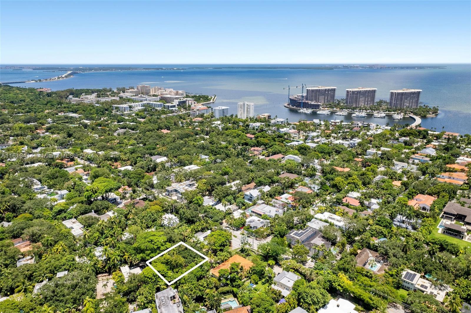 CRYSTAL HEIGHTS - Residential