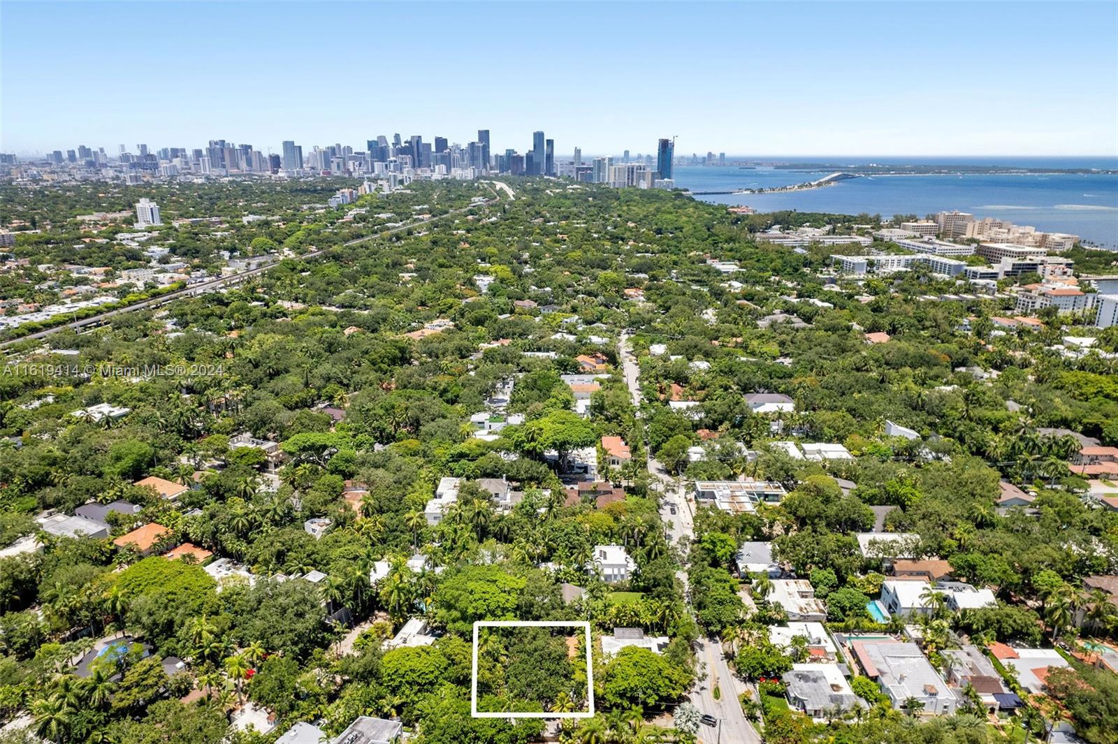 CRYSTAL HEIGHTS - Residential