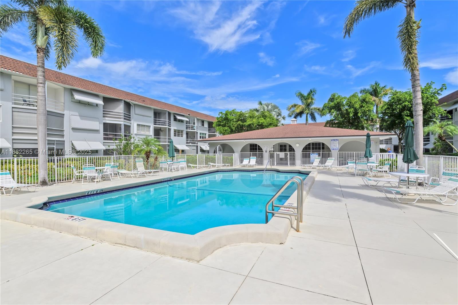 DEERFIELD BEACH GARDENS C - Residential