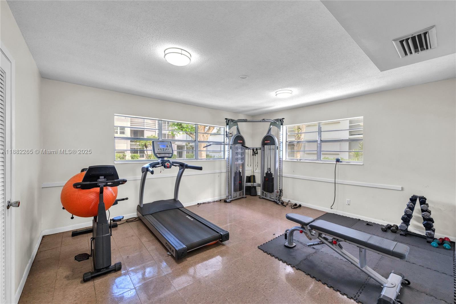 400 SE 10th St 308