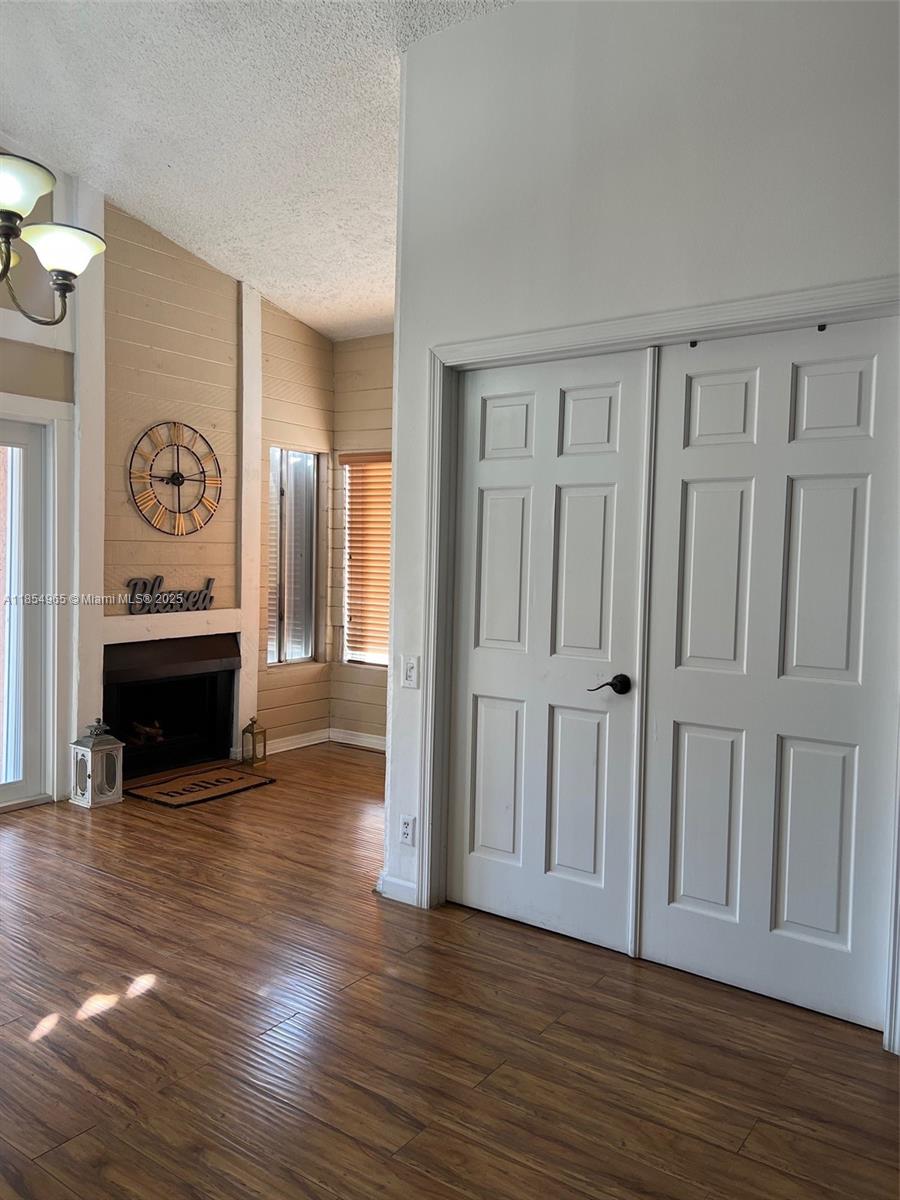 UNIVERSITY PARK - Residential