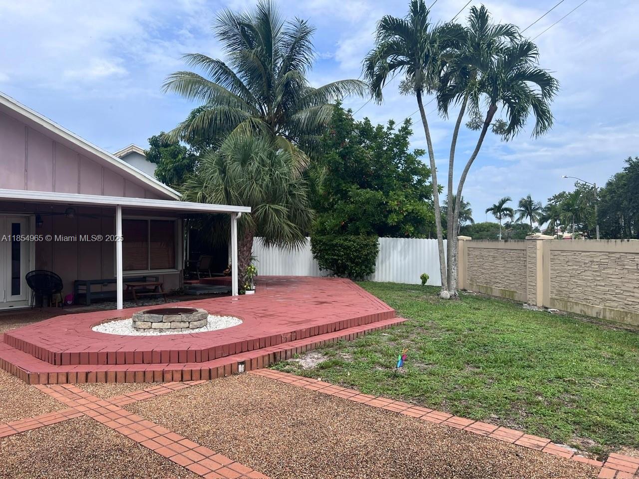 UNIVERSITY PARK - Residential