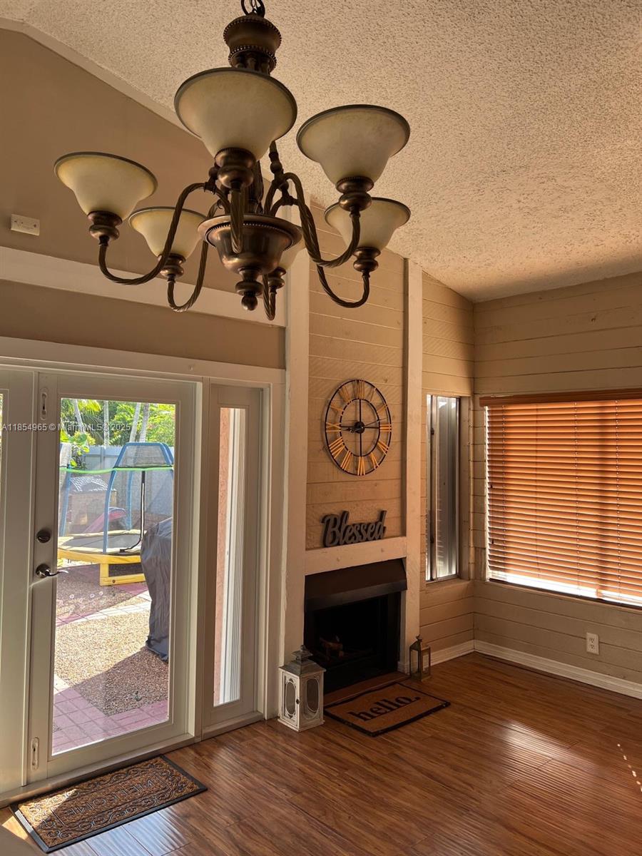 UNIVERSITY PARK - Residential