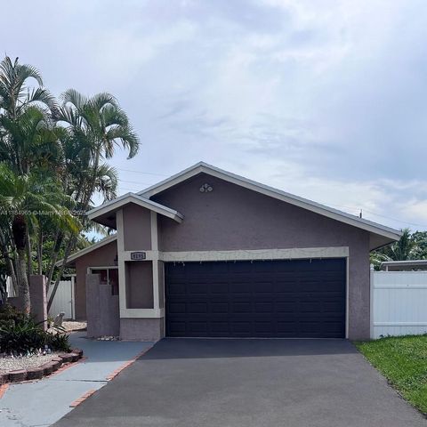 Photo of 8195 SW 24th Pl, Miramar, FL 33025 (MLS # A11854965)