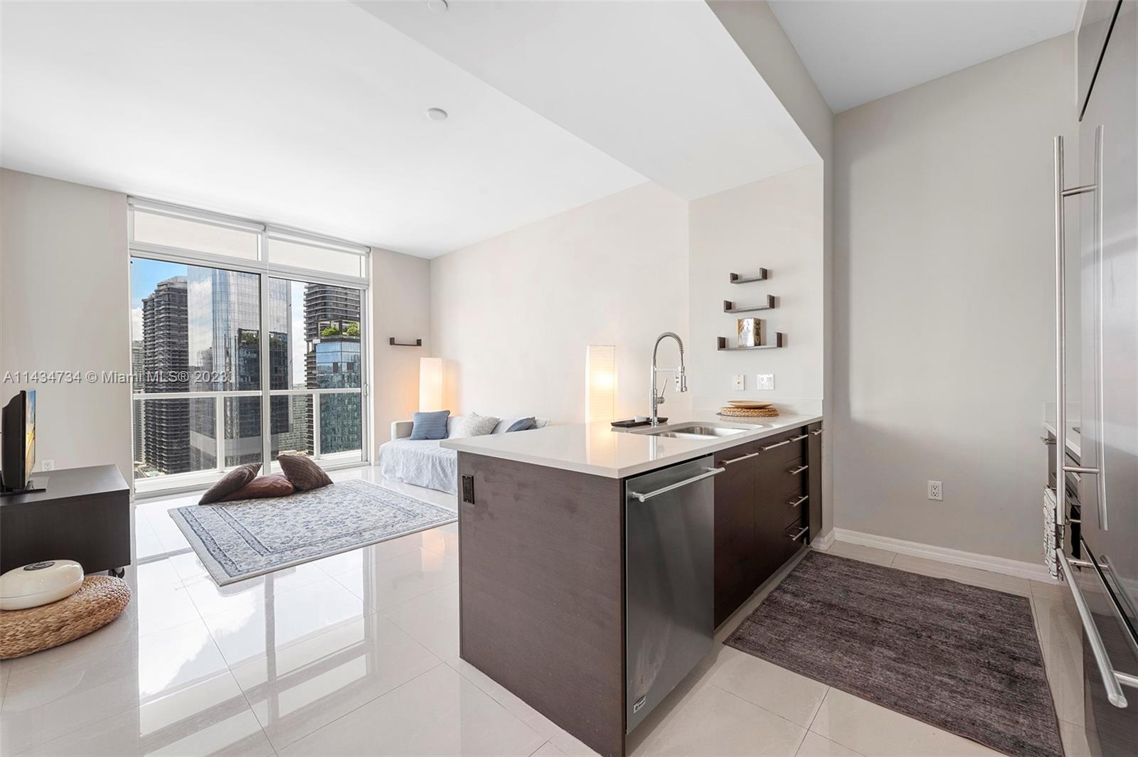 Bright & Spacious furnished 1Bed / 1 Bath for Rent at 500 BRICKELL. A unique oversized PH with 840sqf features stainless steel appliances, granite countertop, and spectacular Views of Miami City and Bay. Resort style amenities and desirable location. Full-service building with great amenities: pool, spa, theater, club room, & more. Pet friendly. A few minutes away from Mary Brickell Village, Brickell City Centre & Downtown Miami, Vacant & Very Easy to See.