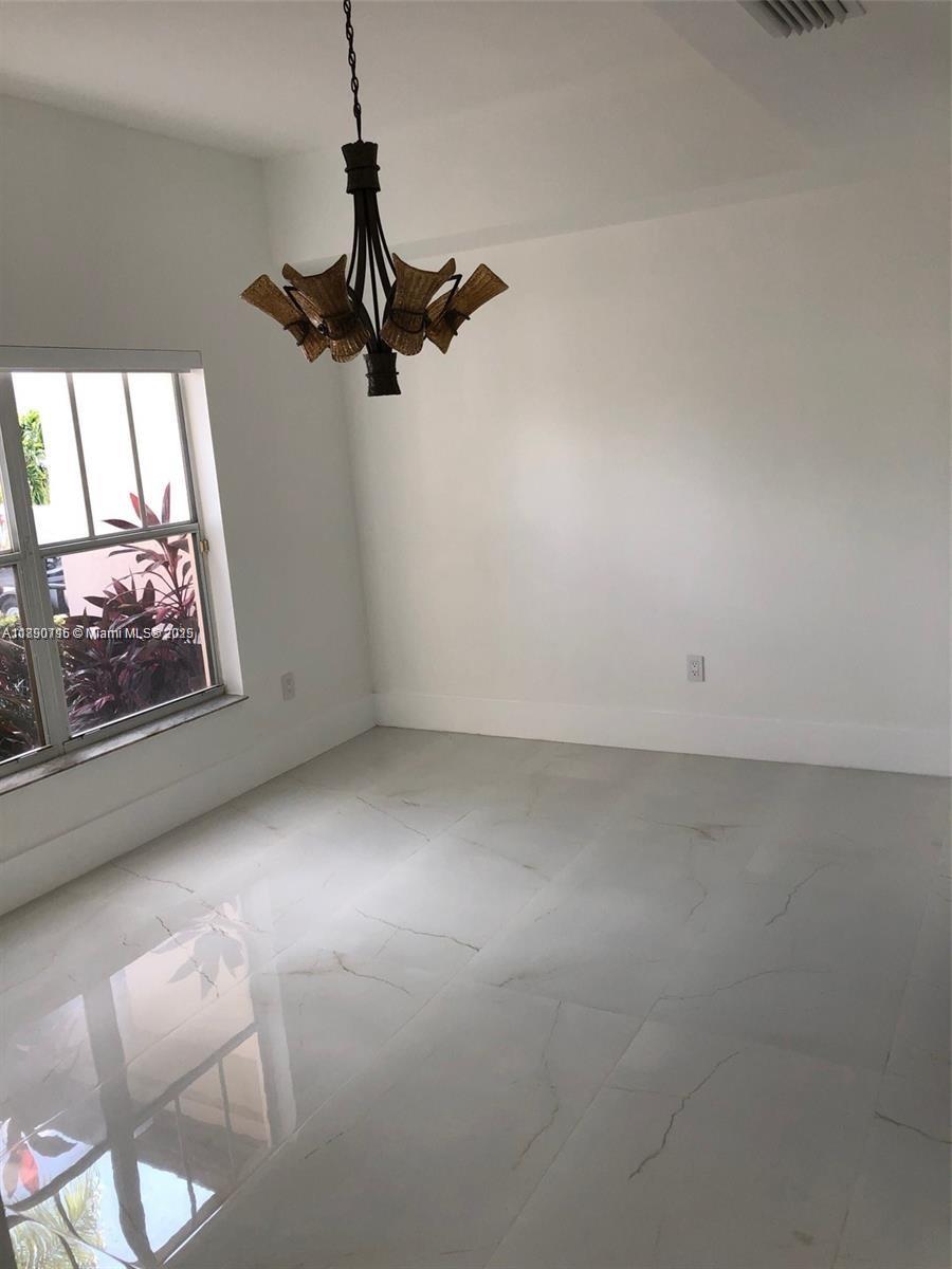 REPLAT OF BARIMA ESTATES - Residential Lease