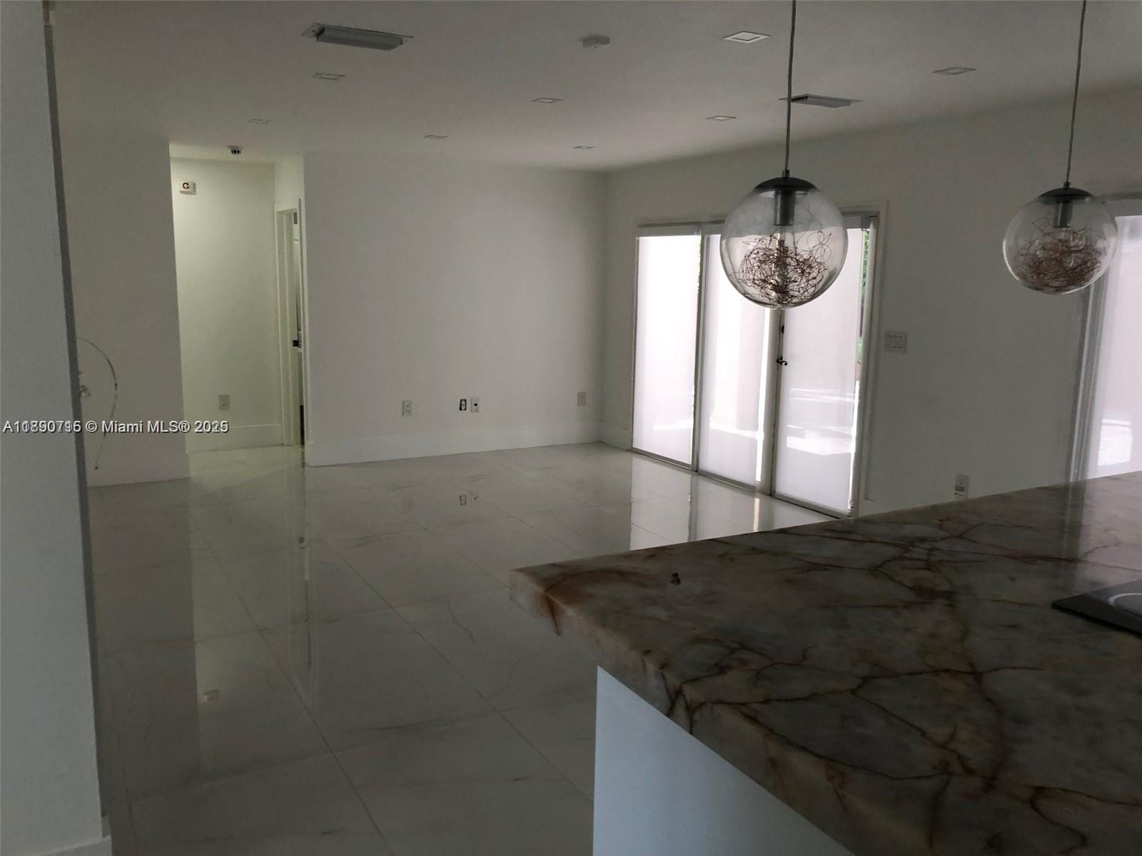 REPLAT OF BARIMA ESTATES - Residential Lease