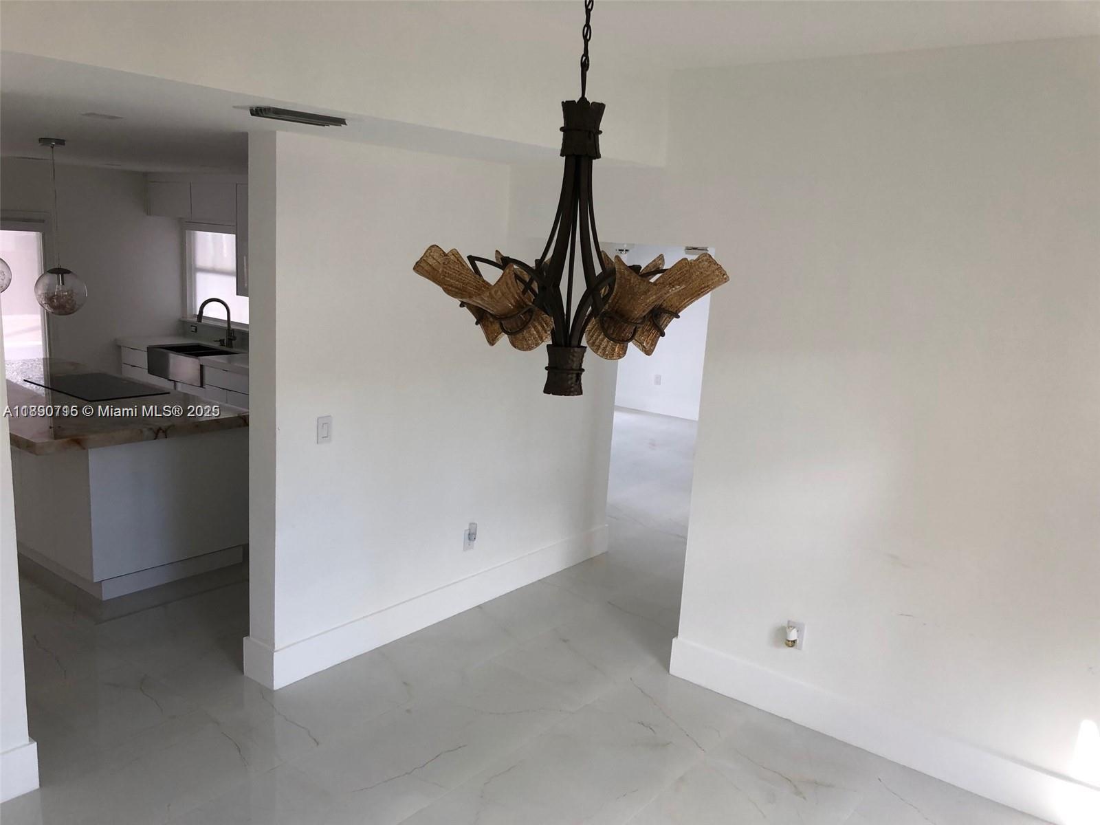 REPLAT OF BARIMA ESTATES - Residential Lease