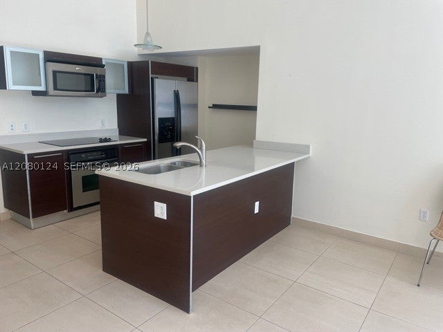 1900 N Bayshore Dr 511