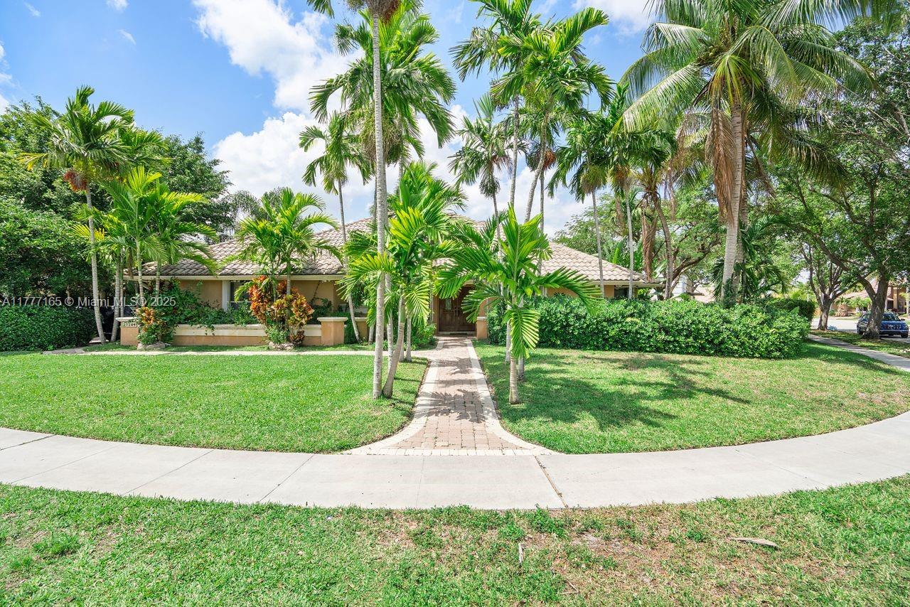 Property for Sale at 10101 Sw 5th St, Plantation, Miami-Dade County, Florida - Bedrooms: 4 
Bathrooms: 3  - $1,299,000