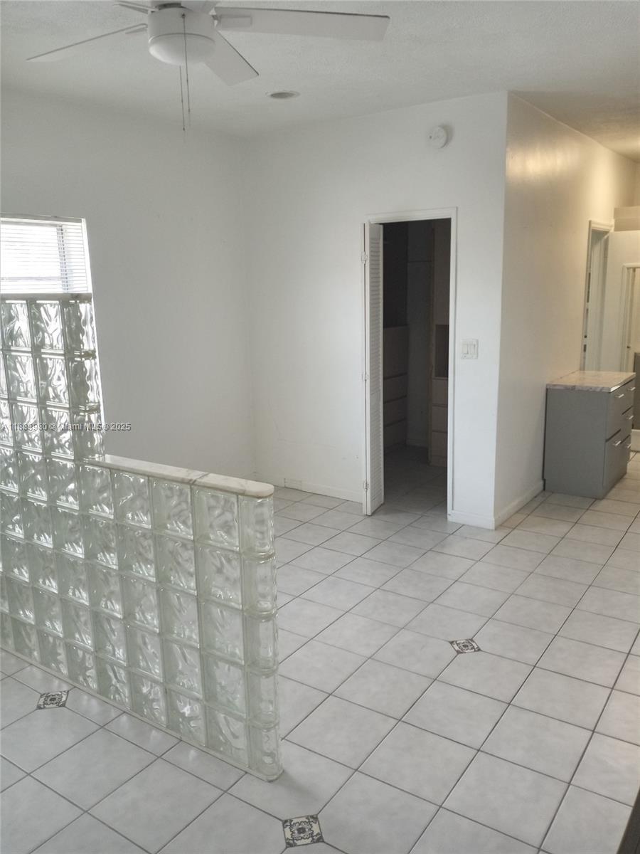 BROADWATER BEACH ARMS I C - Residential Lease