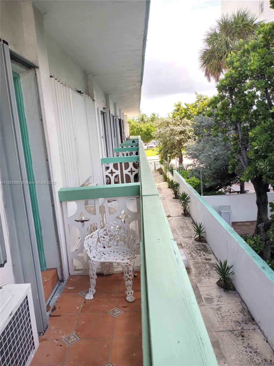 BROADWATER BEACH ARMS I C - Residential Lease