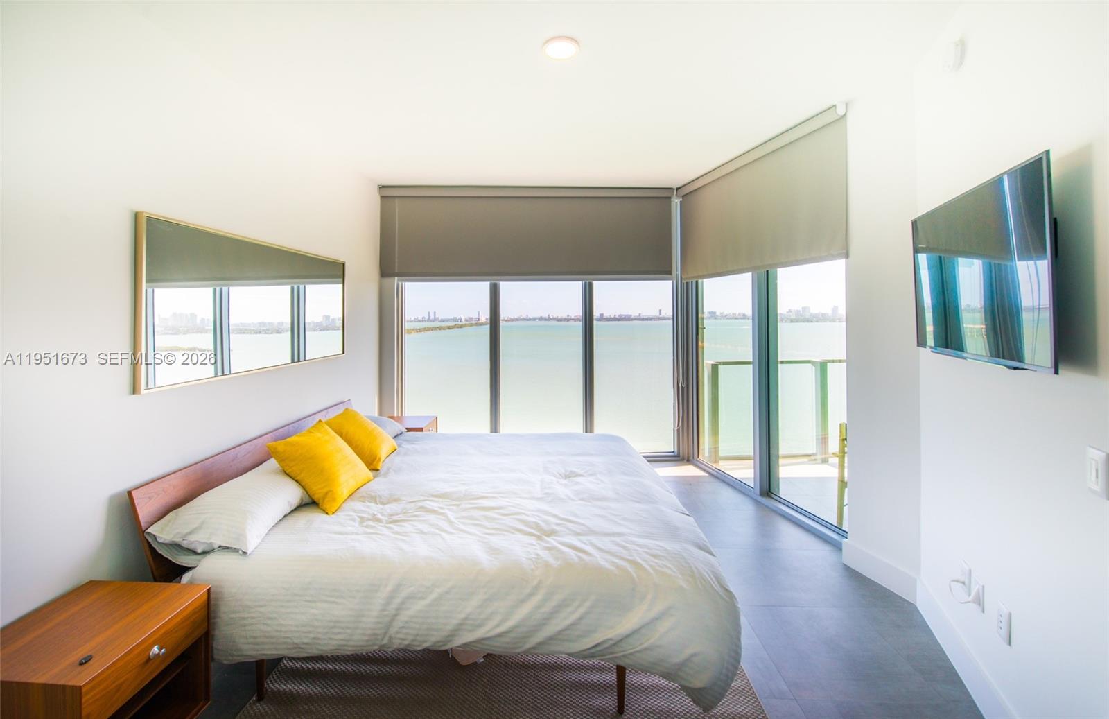 2900 NE 7th Ave 1903