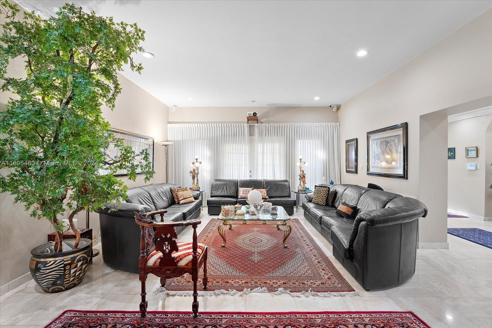 KILLIAN PARK - Residential