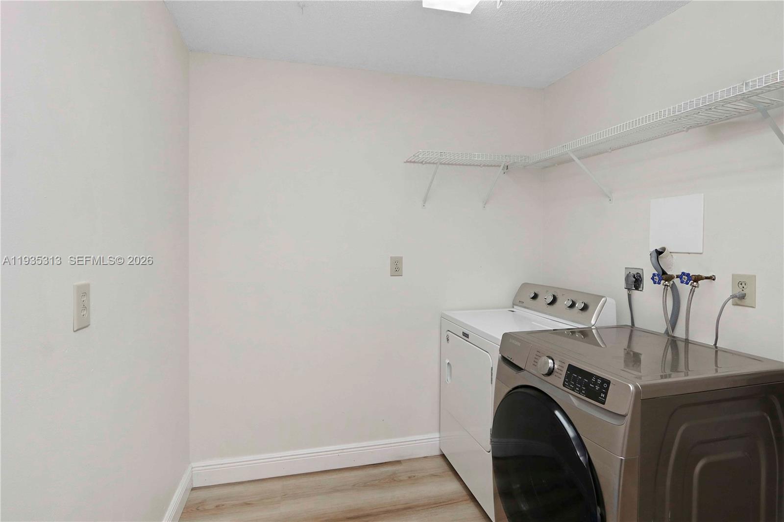 LAKES OF CARRIAGE HILLS - Residential