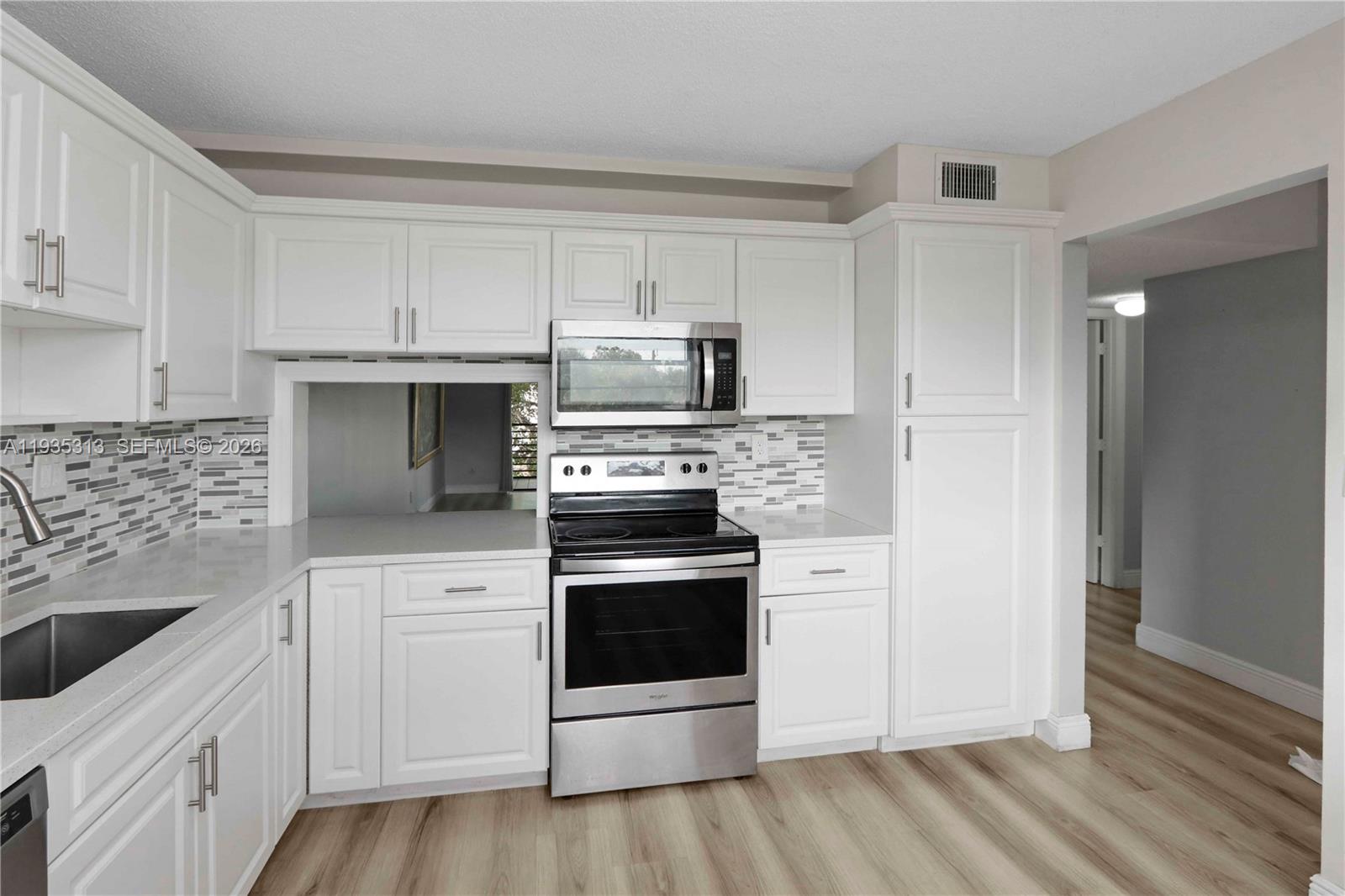 LAKES OF CARRIAGE HILLS - Residential