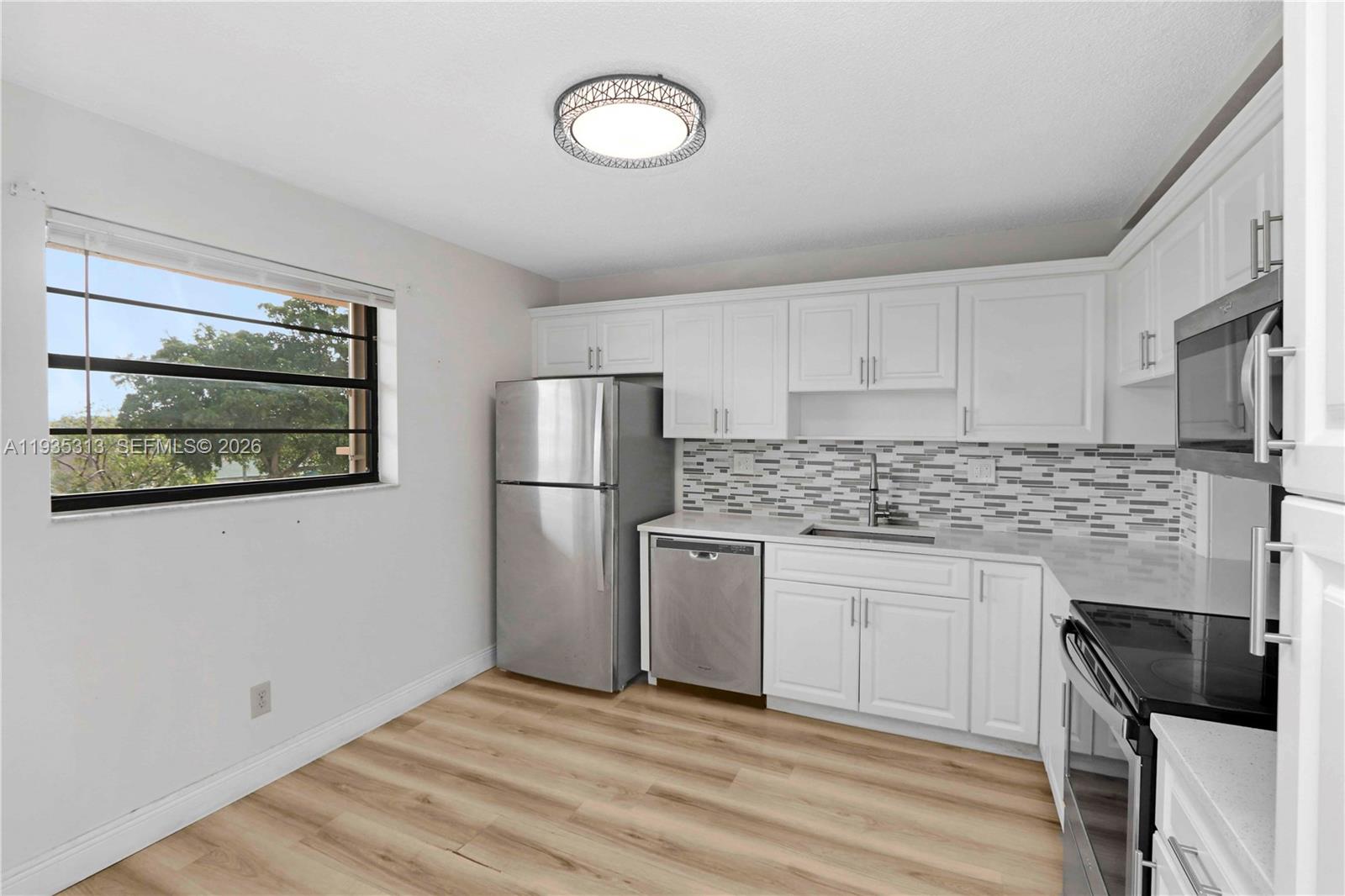 LAKES OF CARRIAGE HILLS - Residential