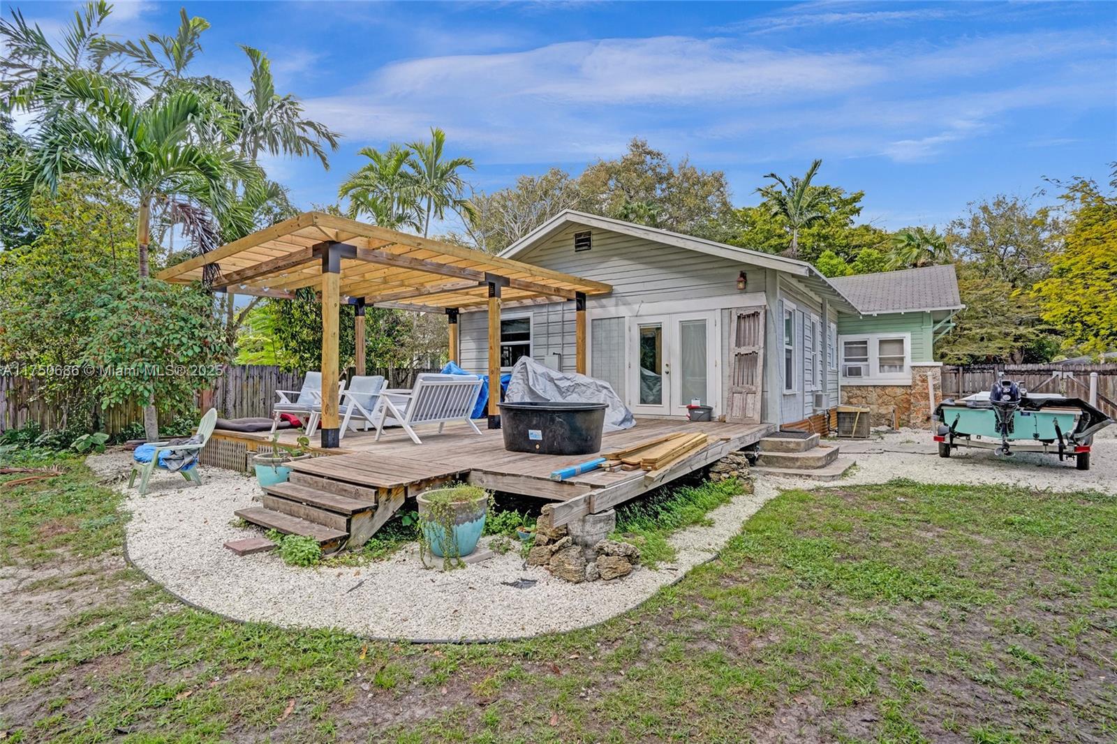 GRIFFING BISCAYNE PARK ES - Residential