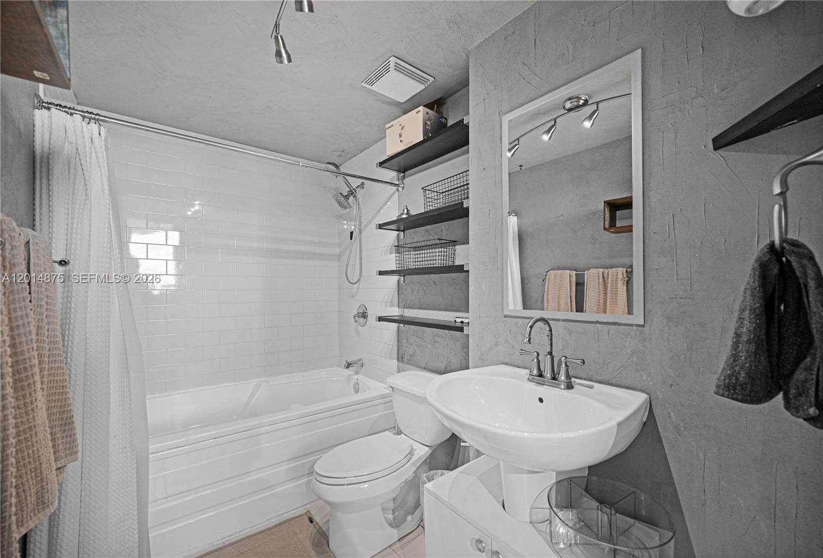 NEO VERTIKA CONDO - Residential