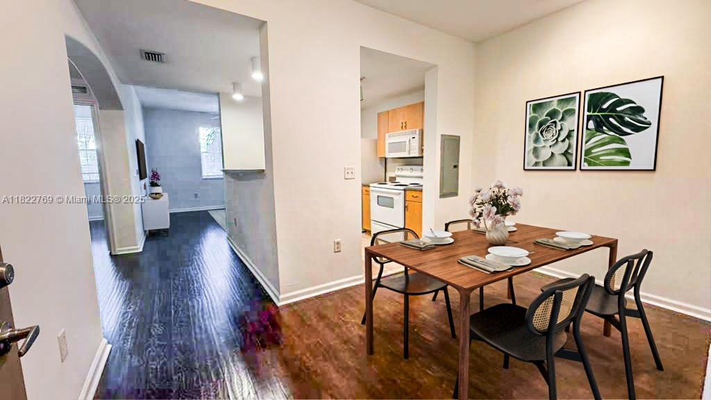 SOLE AT FORT LAUDERDALE C - Residential Lease