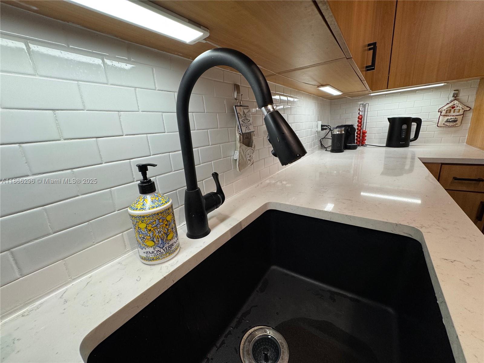 TREASURES ON THE BAY II C - Residential