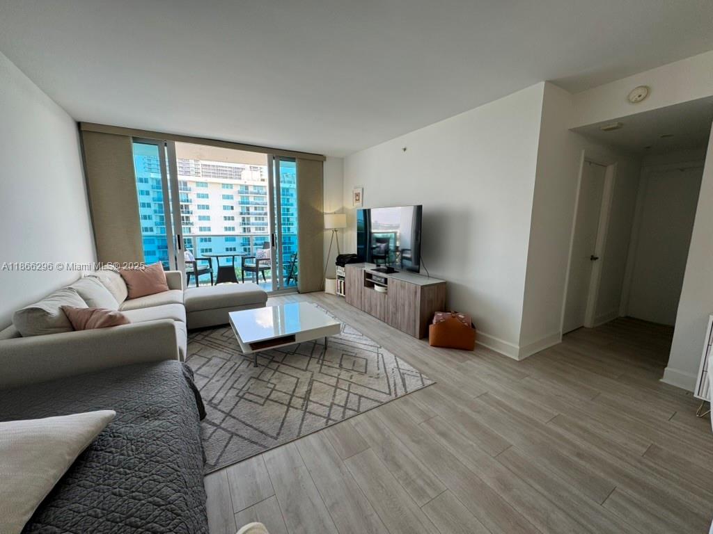 TREASURES ON THE BAY II C - Residential