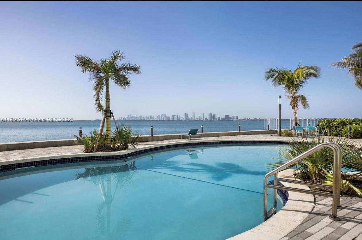 TREASURES ON THE BAY II C - Residential