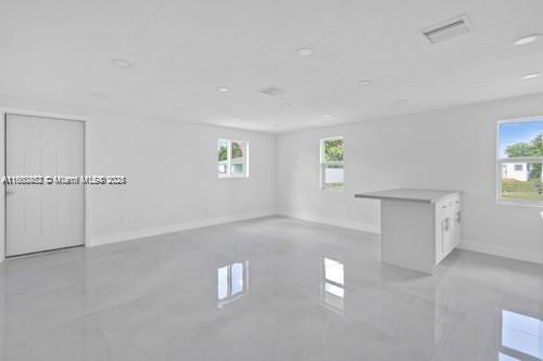 655 SW 5th St