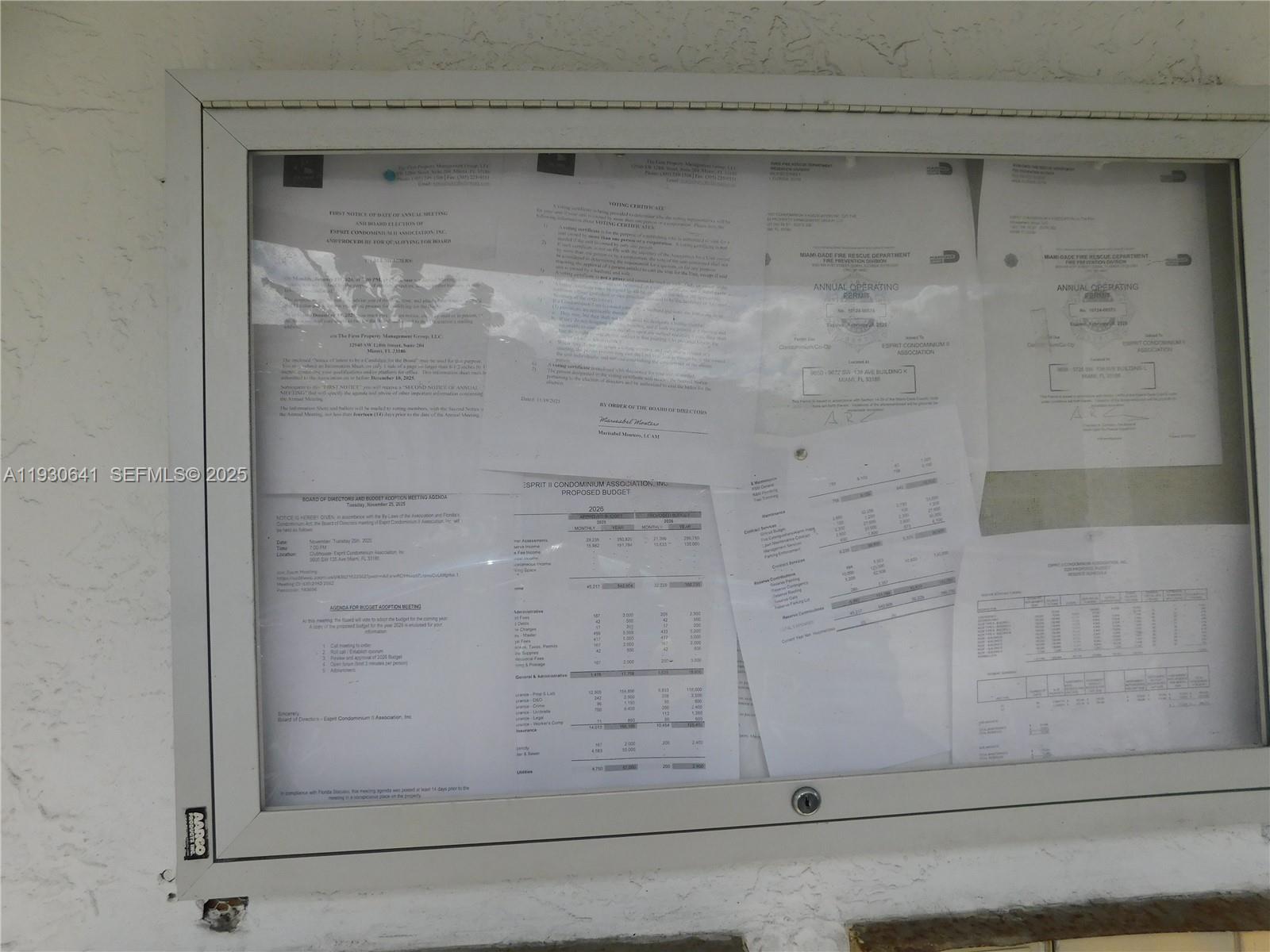 ESPRIT CONDO II - Residential Lease