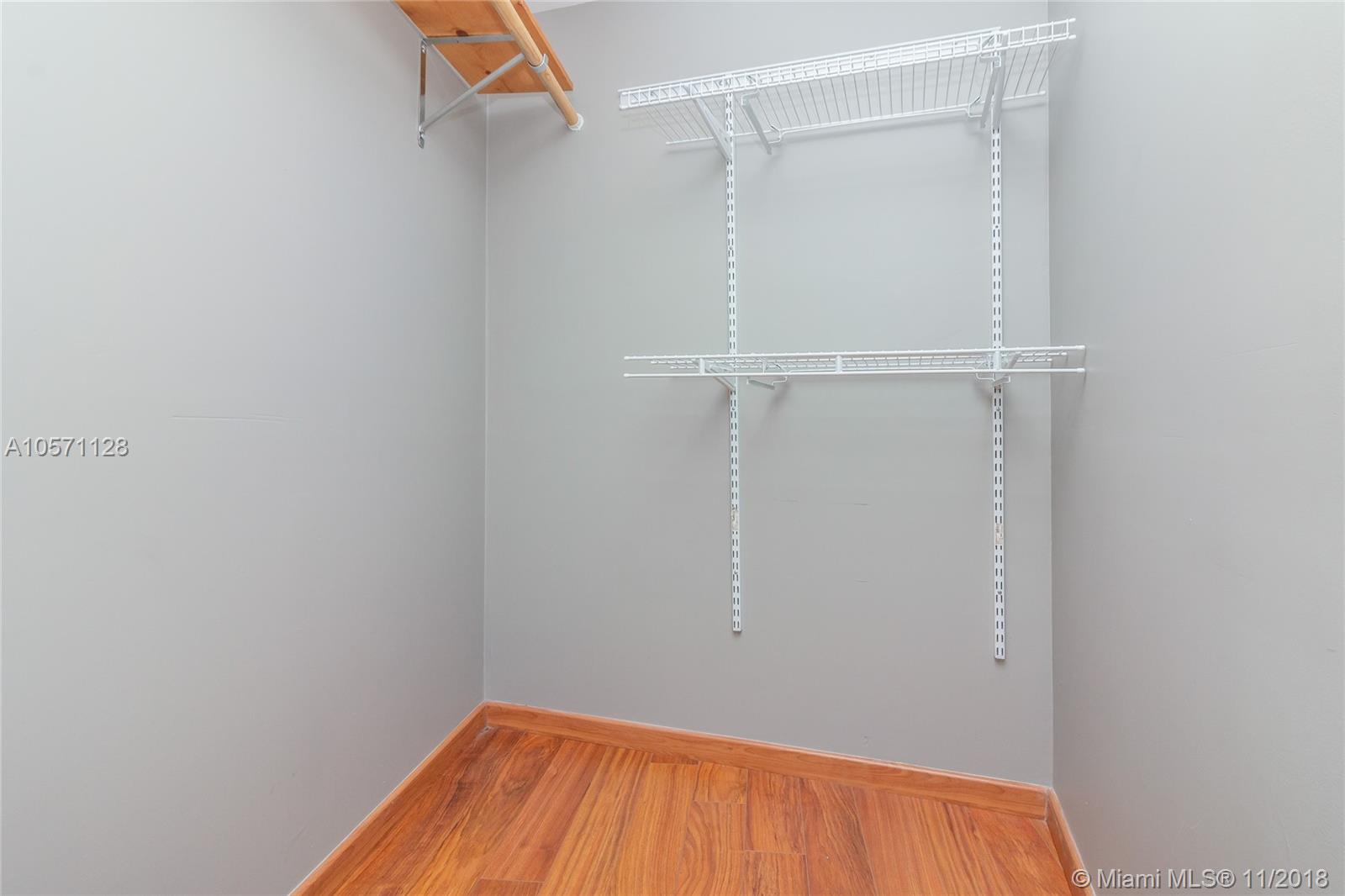 LOFTS ON BRICKELL II COND - Residential