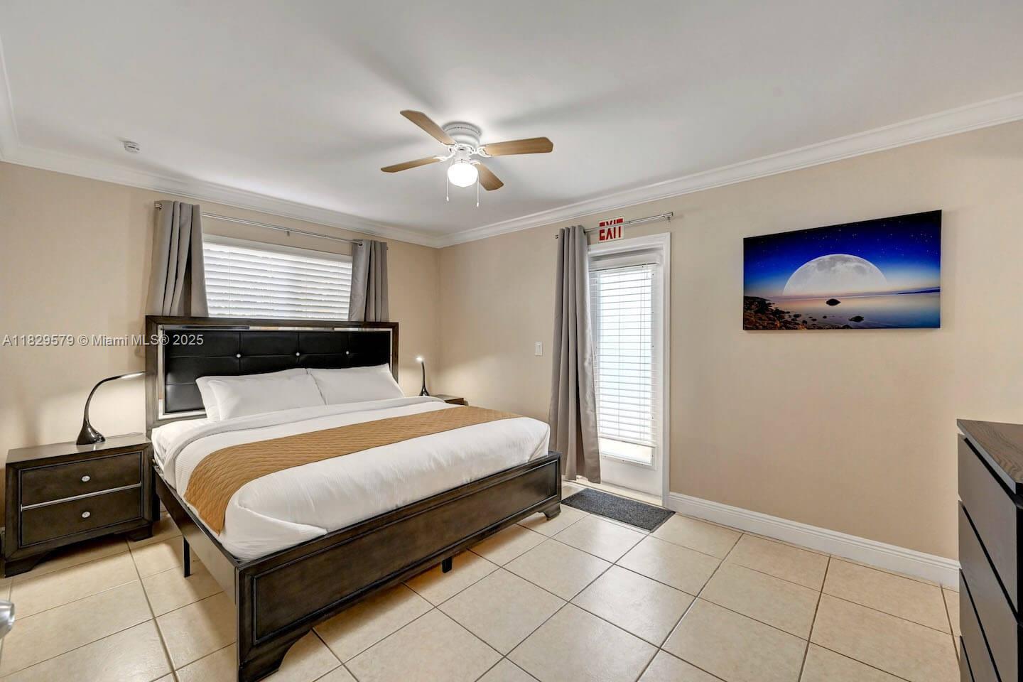 HOLLYWOOD LAKES SECTION - Residential Lease