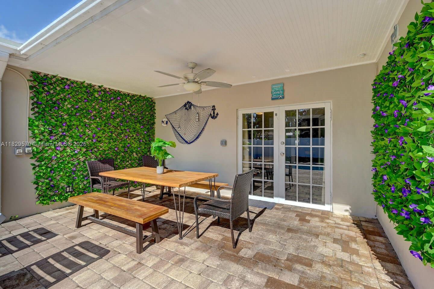 HOLLYWOOD LAKES SECTION - Residential Lease