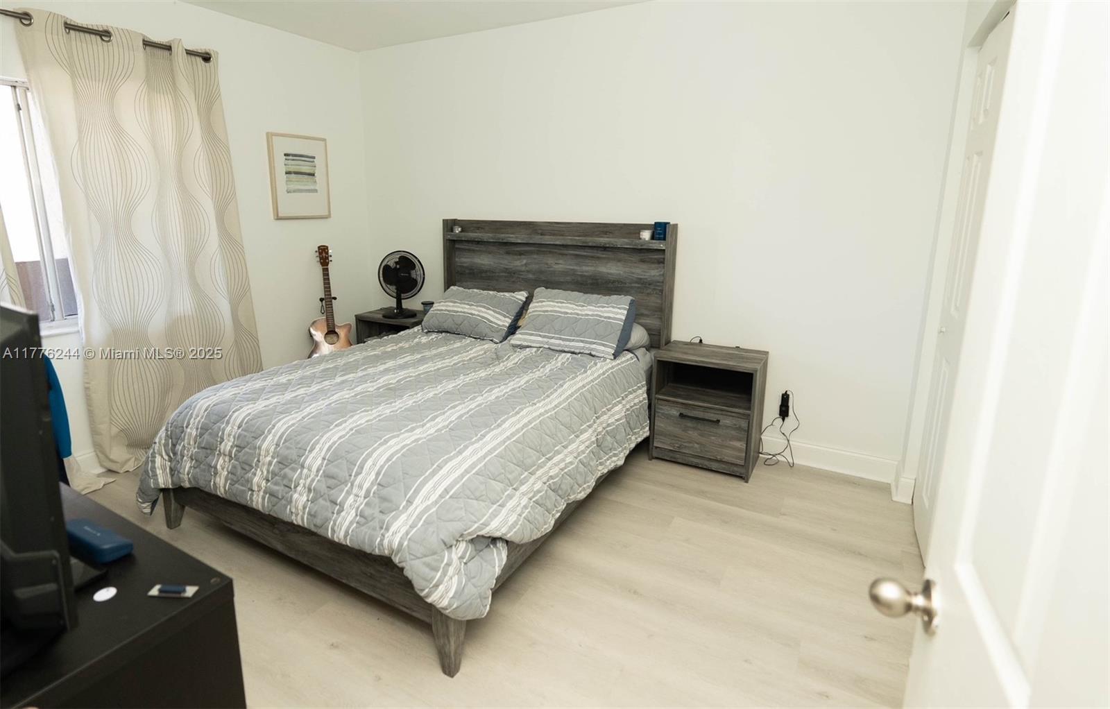 LAGO DEL REY CONDO - Residential