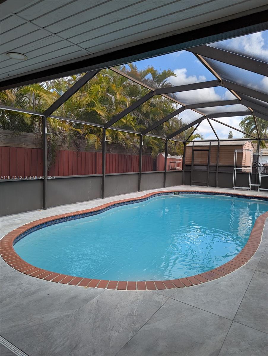 MEDITERRANIA - Residential