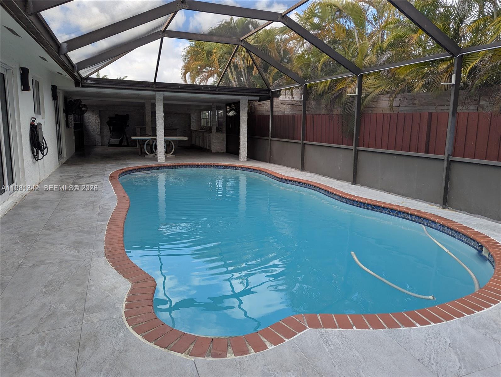 MEDITERRANIA - Residential