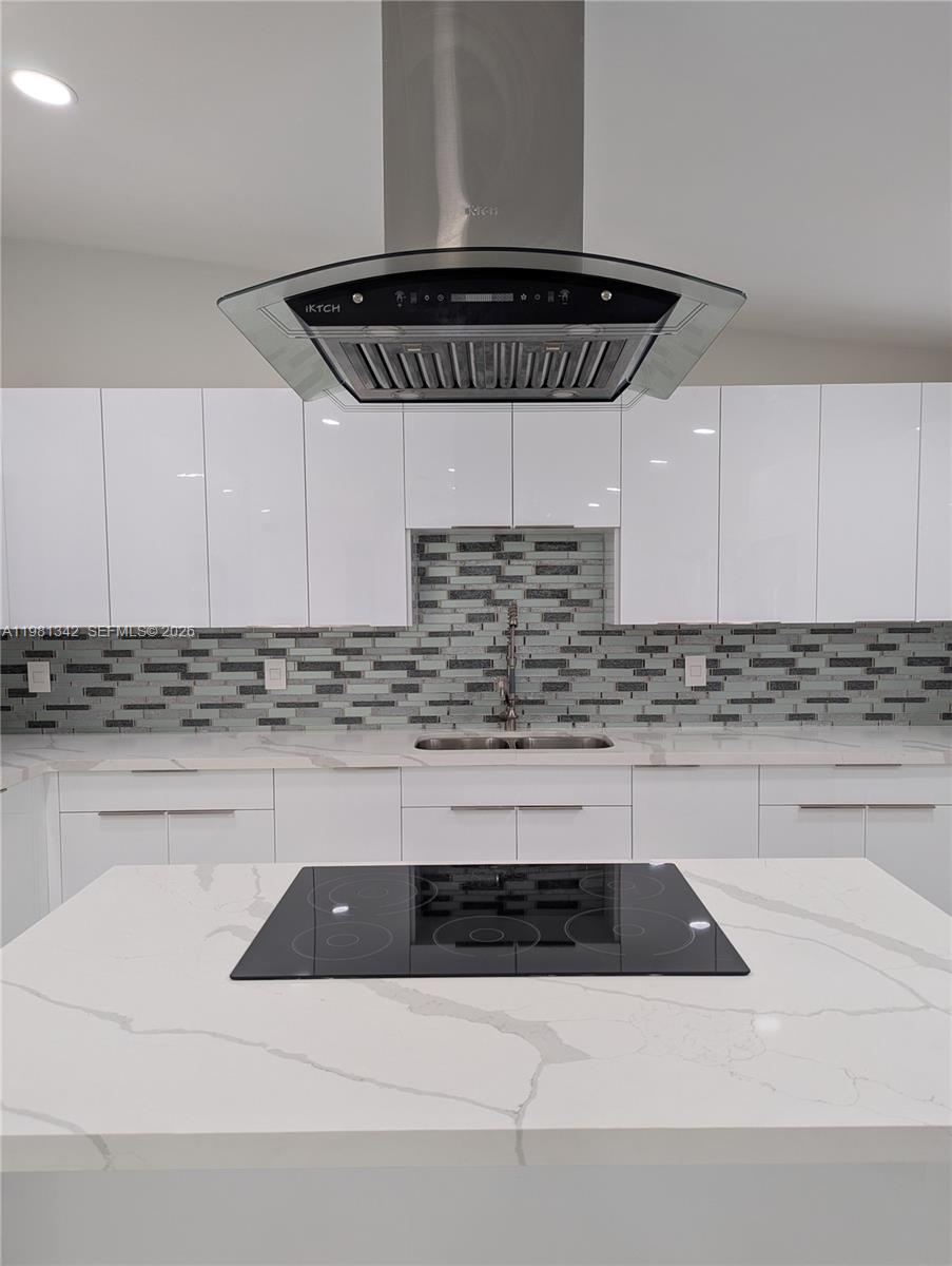 MEDITERRANIA - Residential