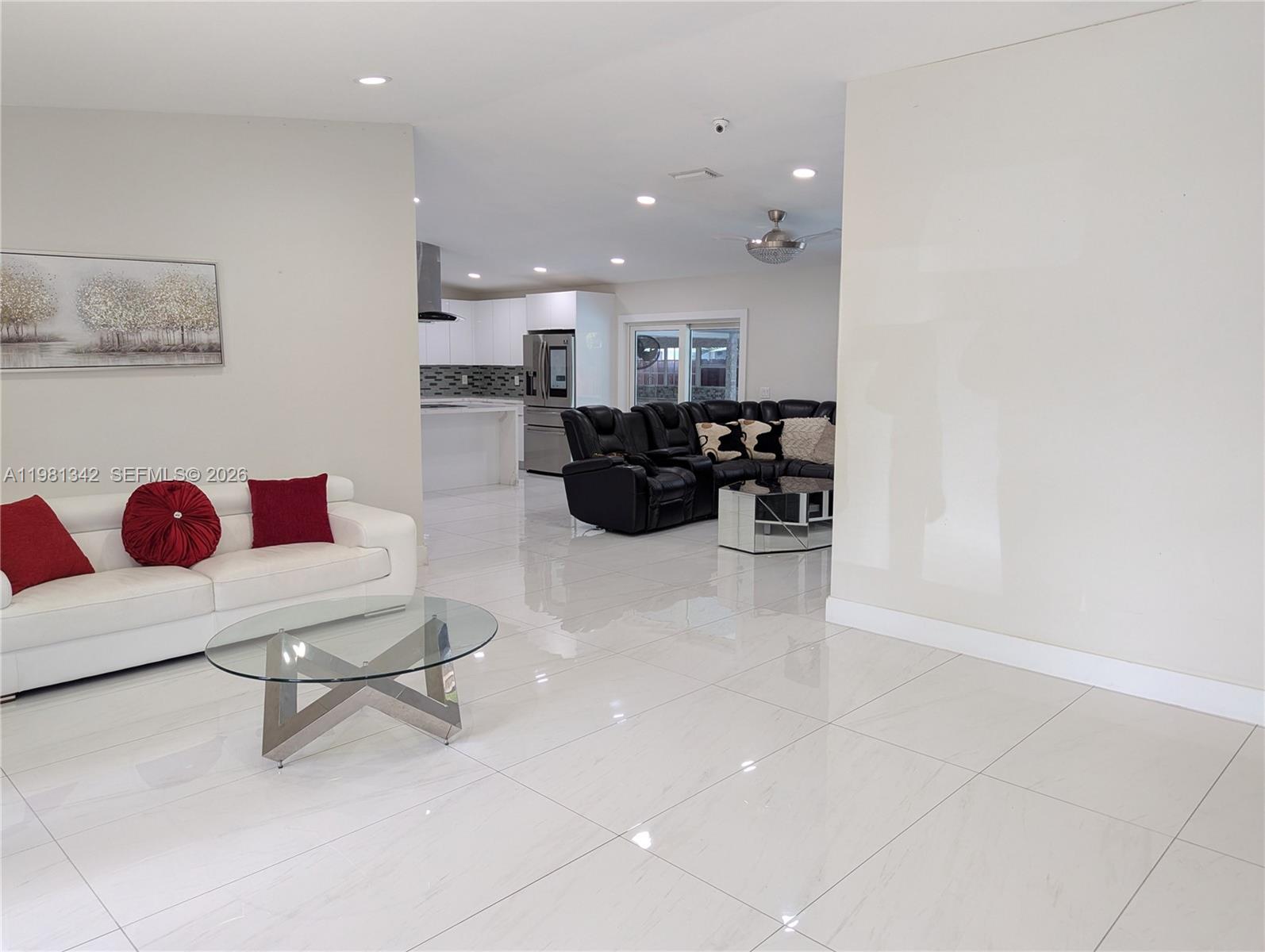 MEDITERRANIA - Residential