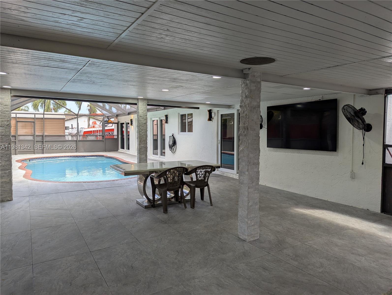 MEDITERRANIA - Residential