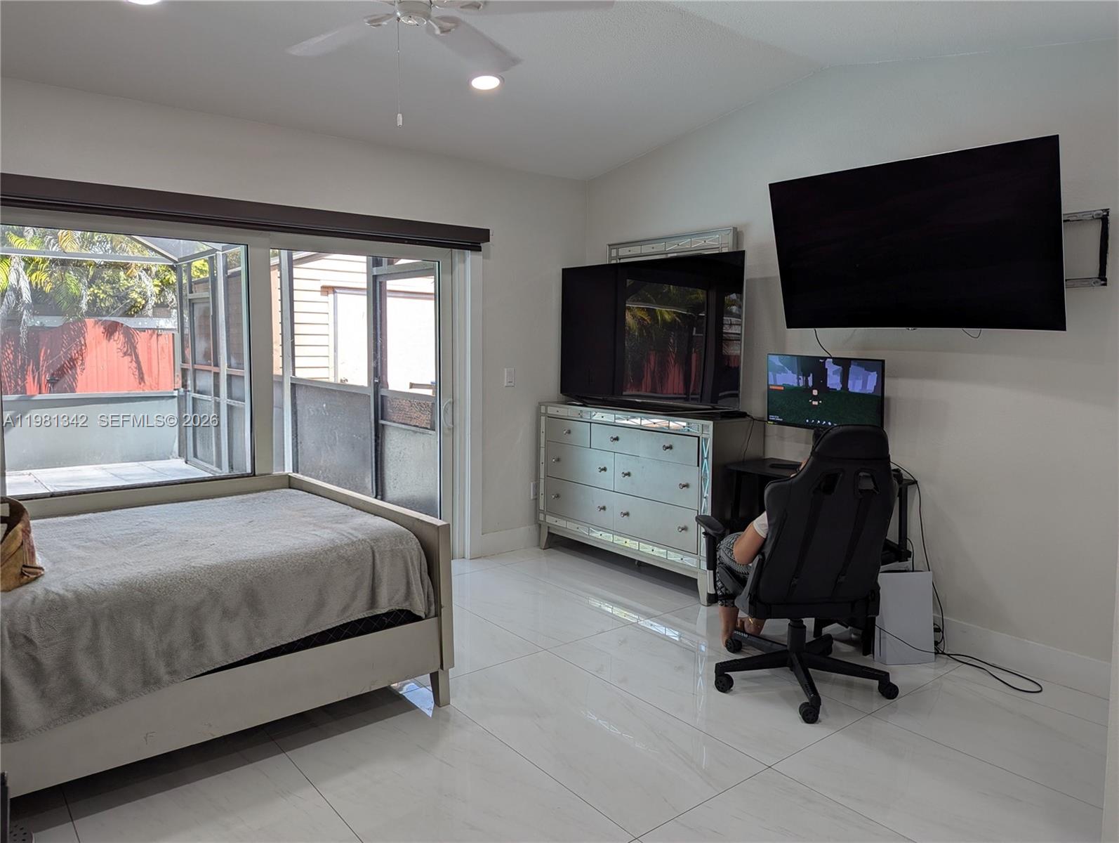 MEDITERRANIA - Residential