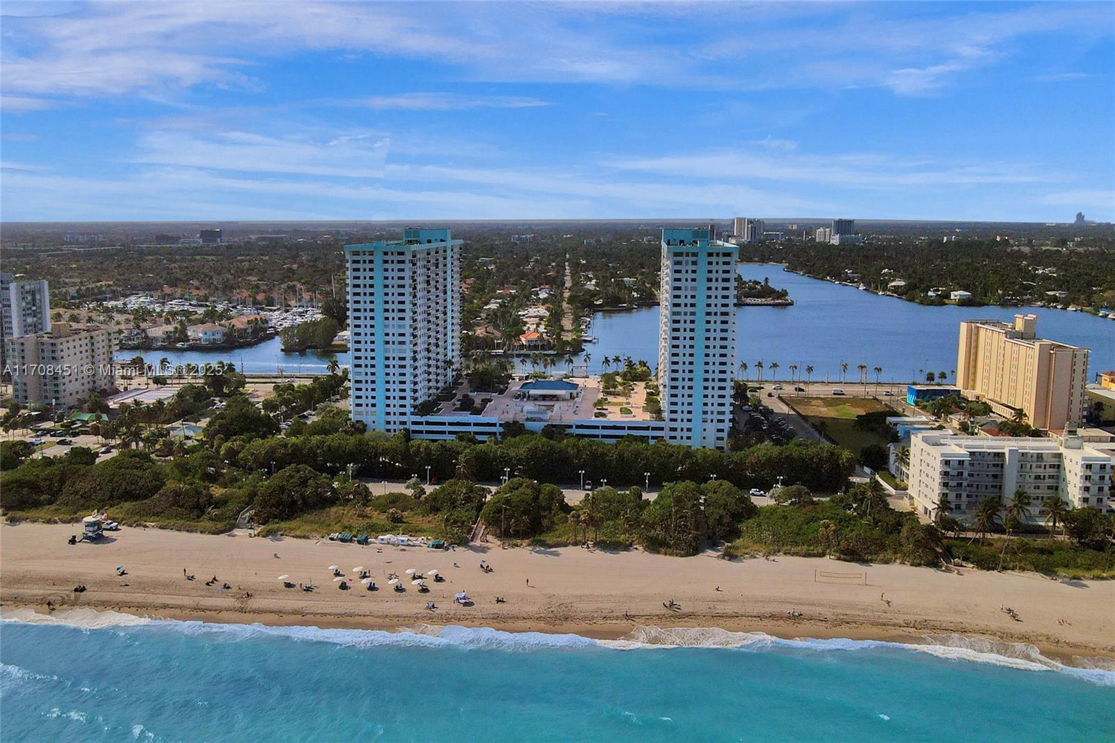 SUMMIT CONDO - Residential