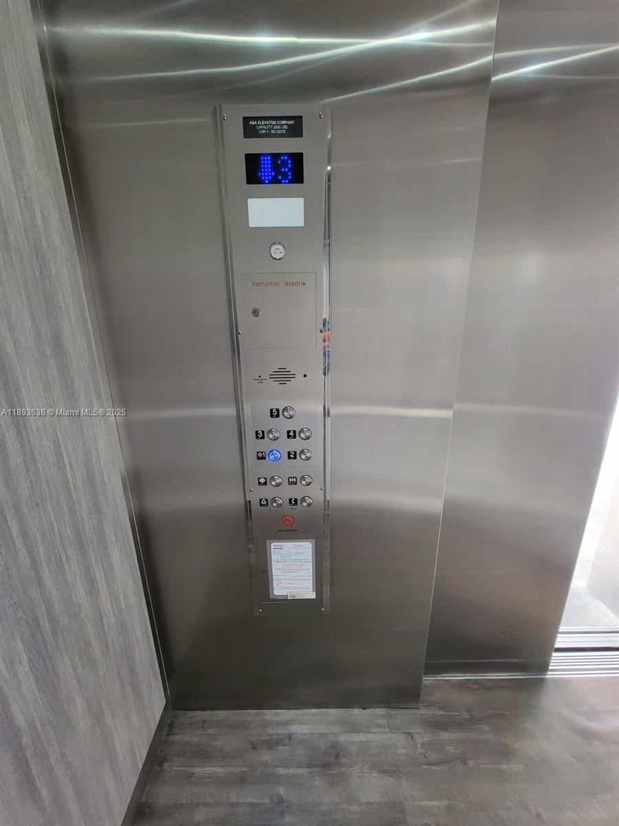 LAKESHORE AT UNIVERSITY P - Residential