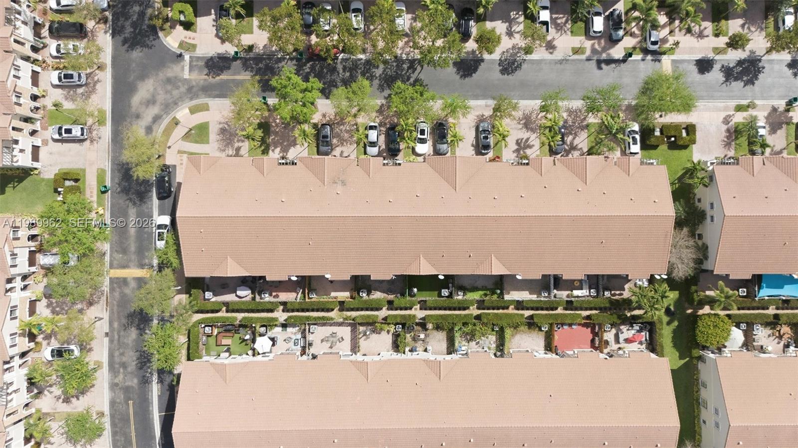 BEACON AT DORAL - Residential